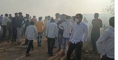 Solapur Barshi Fire : सोलापूर जिल्ह्यातील बार्शीमध्ये फटाका फॅक्टरीत भीषण स्फोट, काही कामगार जखमी