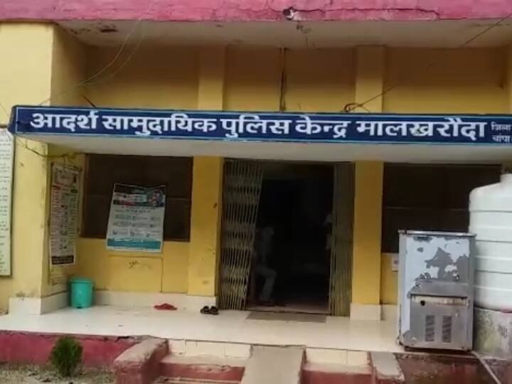 Chhattisgarh Suicide: मोबाइल नहीं दिलाने पर नाराज नाबालिग ने दे दी जान, स्कूल में फंदे से झूलता शव देख मचा हड़कंप Chhattisgarh Janjgir-Champa Suicide Case 13-year-old boy hanged himself in school room for mobile ann Chhattisgarh Suicide: मोबाइल नहीं दिलाने पर नाराज नाबालिग ने दे दी जान, स्कूल में फंदे से झूलता शव देख मचा हड़कंप
