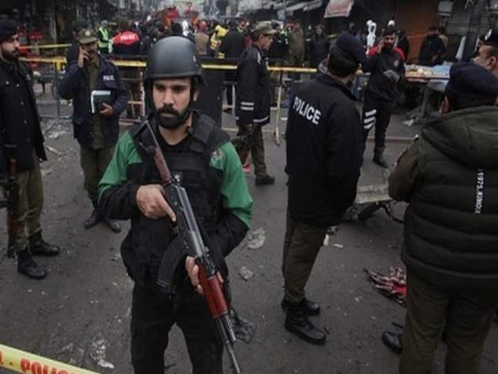 Pakistan: खैबर पख्तूनख्वा में ऑपरेशन के दौरान 4 आतंकी ढेर, PAK पुलिस का एक जवान भी मारा गया