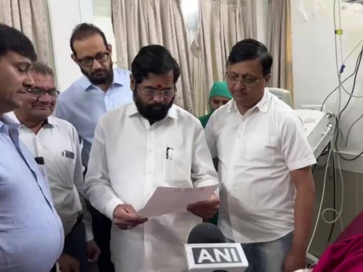 Solapur Barshi Fire: फैक्ट्री में पटाखा बनाते समय हुआ भीषण विस्फोट, हादसे में तीन की मौत, नासिक में दो की गई जान three employees killed in major fire at firecracker factory at Barshi in Solapur of Maharashtra Solapur Barshi Fire: फैक्ट्री में पटाखा बनाते समय हुआ भीषण विस्फोट, हादसे में तीन की मौत, नासिक में दो की गई जान