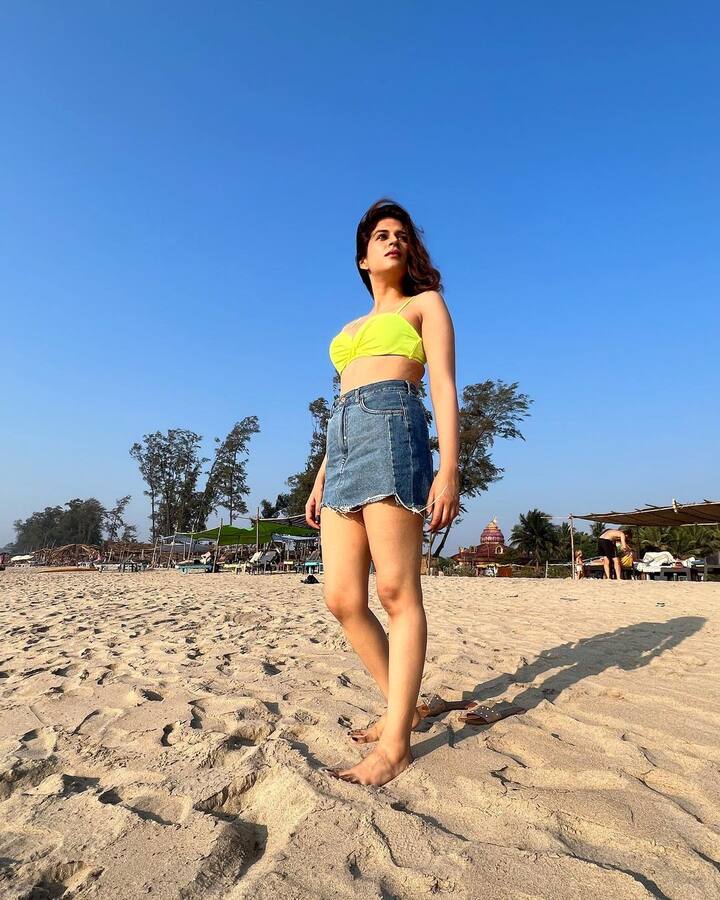 శ్రద్దా దాస్ అందమైన ఫోటోలు. Image Credit: Shraddha Das/ Instagram