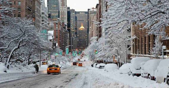 काश्मीर खोऱ्यासह हिमाचलमध्ये जोरदार बर्फवृष्टी