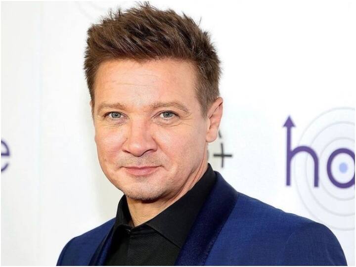 Marvel star Jeremy Renner Condition is critical but stable injured while clearing snow कैसी है 'मार्वल' स्टार Jeremy Renner की अब कंडीशन? बर्फ हटाने के दौरान हो गए थे घायल