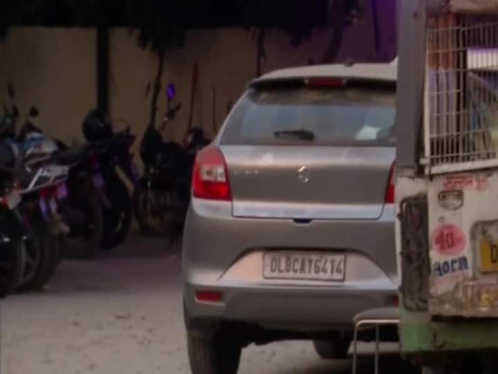 Delhi Car Dragged Woman Dead Body Eyewitness claims policemen were not in senses and did not help Delhi Accident: महिला के शव को कार से घसीटने के मामले में चश्मदीद का दावा- 'होश में नहीं थे पुलिसवाले, नहीं की मदद'