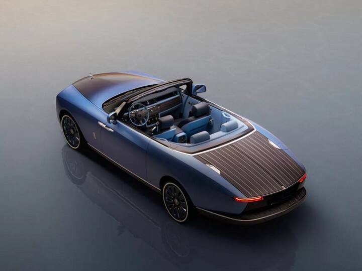 Rolls-Royce Boat Tail: जगात कुठेही लक्झरी कारबद्दल जेव्हा चर्चा तेव्हा, त्यावेळी मनात रोल्स रॉयसचे नाव येते. ‍ही एक अशी कंपनी आहे ज्यांच्या कारमध्ये इतके प्रीमियम आणि लक्झरी फीचर्स असतात की, यात कोणतीही कमतरता काढता येत नाही. मात्र याची किंमत देखील खूप जास्त असते.