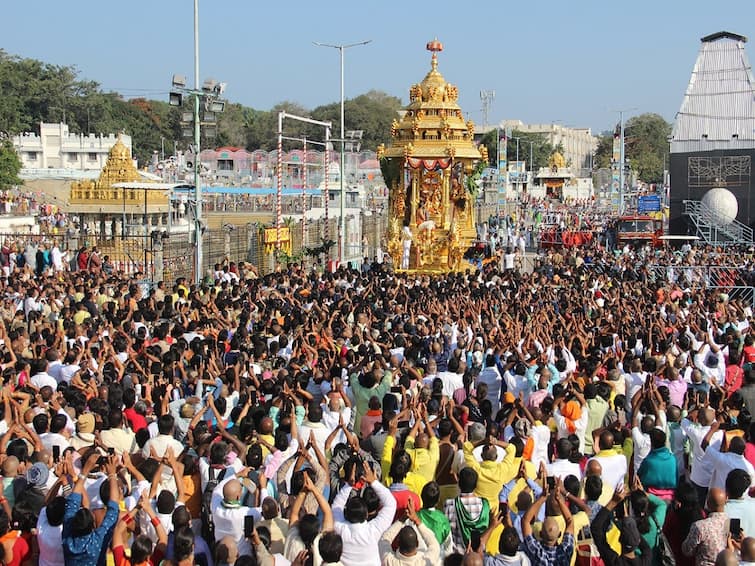 In Pics Vaikunta Ekadashi 2023 Celebration In Tirumala Malayappa Swamy