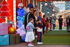 Prithvi Ambani Birthday Bash: पृथ्वी अंबानी के बर्थडे बैश में लगा सितारों का मेला, बच्चों के साथ कूल लुक में पहुंचे करण जौहर