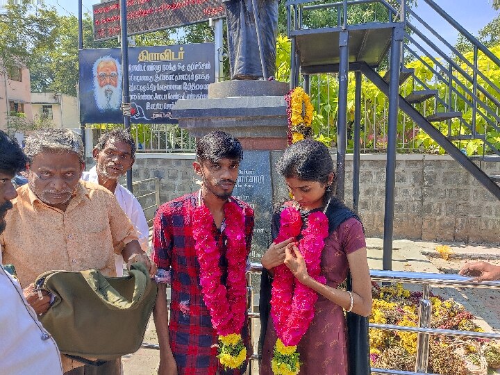 பெரியார் சிலை முன்பாக  காதல் ஜோடி சுயமரியாதை திருமணம் - எங்கு தெரியுமா..?