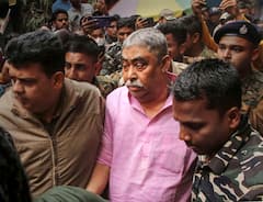 বগটুই কাণ্ডে আনারুলের সঙ্গে কথা হয়েছে অনুব্রতর? সিবিআইয়ের দাবিতে নয়া মোড়