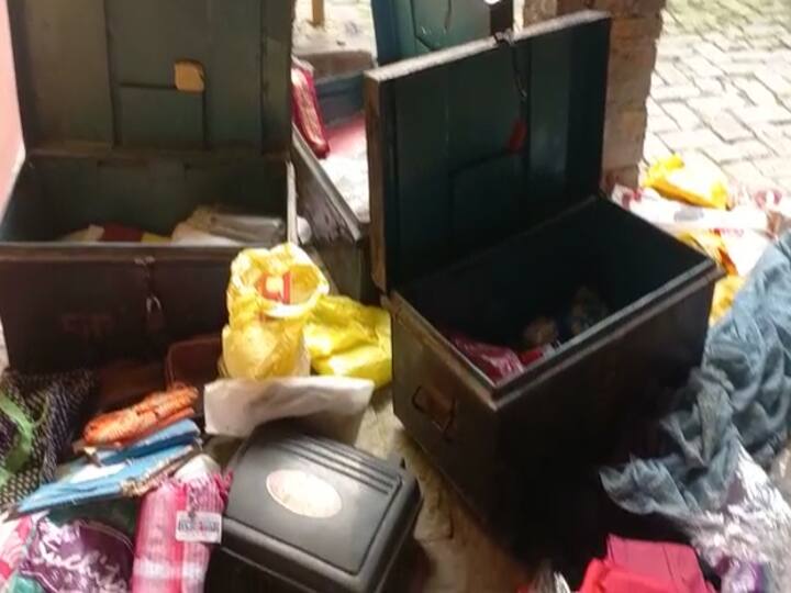 Bihar Theft Incident: Thieves target BSF jawan's house amid heavy fog in Siwan, steal jewelry worth 16 lakhs ann Bihar Theft Incident: सीवान में भीषण कोहरे के बीच चोरों ने BSF जवान के घर को बनाया निशाना, उड़ाए 16 लाख के गहने