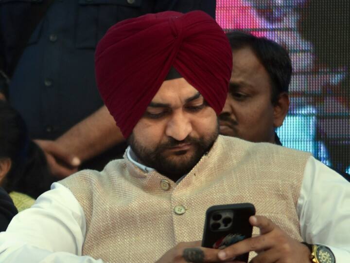 Haryana: खापों ने हरियाणा सरकार को दी चेतावनी, कहा- संदीप सिंह को बर्खास्त करें वरना होगा बड़ा आंदोलन Khap Panchayat warned the Haryana government, said- sack Sandeep Singh otherwise there will be a big movement Haryana: खापों ने हरियाणा सरकार को दी चेतावनी, कहा- संदीप सिंह को बर्खास्त करें वरना होगा बड़ा आंदोलन