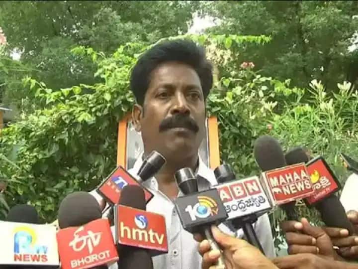 Anantapuram News AR Constable Prakash Protest Due to Payment of Police Arrears Anantapuram News: 