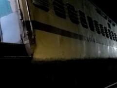 Suryanagari Express हुई दुर्घटनाग्रस्त, 11 डिब्बे बेपटरी,  तस्वीरों में देखें हादसा