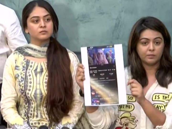 Tunisha Sharma Suicide Case accused Sheezan Khan sister spoke about hijab religion allegation Tunisha Sharma Suicide Case: शीजान की सीक्रेट गर्लफ्रेंड से लेकर तुनिषा को हिजाब पहनने के लिए फोर्स करने तक, फलक नाज ने दिए सभी आरोपों के जवाब