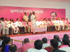 CM Kcr on Visakha Steel Plant | మోదీజీ అమ్మేసినా సరే.. మేం వాపస్ తీసుకొస్తాం | ABP Desam