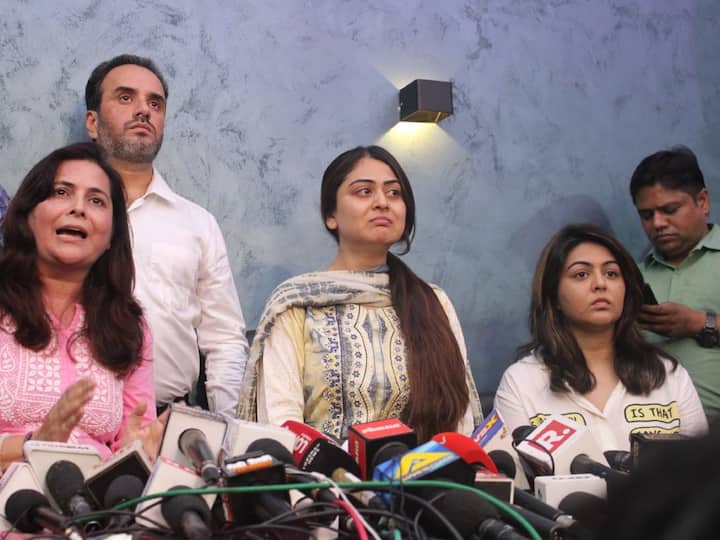 On Monday, Sheezan's sisters and mother held a press conference, refuting false allegations made by Tunisha's mother on the actor and his family.