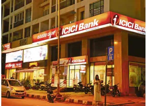 SBI FD ਵਿਆਜ ਦਰ: 13 ਦਸੰਬਰ ਦੇ ਅੱਪਡੇਟ ਦੇ ਅਨੁਸਾਰ, SBI ਬੈਂਕ 1 ਤੋਂ 5 ਸਾਲ ਦੇ ਵਿਚਕਾਰ FD ਦੇ ਤਹਿਤ 6.25% ਤੋਂ 6.75% ਵਿਆਜ ਦੀ ਪੇਸ਼ਕਸ਼ ਕਰ ਰਿਹਾ ਹੈ। ਪੰਜ ਸਾਲ ਤੋਂ ਘੱਟ ਦੇ ਕਾਰਜਕਾਲ 'ਤੇ 3 ਤੋਂ 5.75 ਫੀਸਦੀ ਵਿਆਜ ਦਿੱਤਾ ਜਾ ਰਿਹਾ ਹੈ।