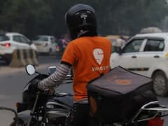 Hyderabad: Swiggy Delivery Boy Chased By A Dog Jumps Off From 3rd Floor Of Apartment