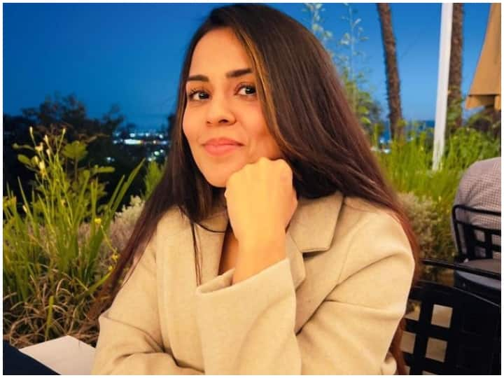 Sana Saeed Engagement:  'कुछ-कुछ होता है' में शाहरुख खान की बेटी 'अंजली' का रोल प्ले करने वाली सना सईद ने बॉयफ्रेंड साबा वैगनर से सगाई कर ली है. सना ने अपने इंस्टा पर तस्वीरें भी शेयर की हैं.