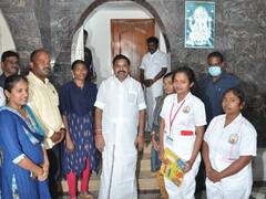 Nurses Met EPS: சேலம்: போராட்டத்தில் ஈடுபட்டு வரும் செவிலியர்களை சந்தித்த எடப்பாடி பழனிசாமி!