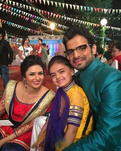 Ruhaanika New House: 15 साल की ‘ये है मोहब्बतें’ की ‘रूही’ ने खुद के पैसों से खरीदा घर, काउच पर बैठकर दिए पोज