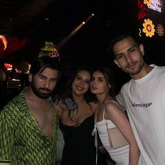 Nysa Devgan Pics: न्यू ईयर पार्टी में मदहोश दिखीं अजय देवगन की बेटी न्यासा देवगन, Orry के साथ वायरल हो रहीं ये अनसीन फोटोज