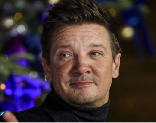 Actor Jeremy Renner Critical After Accident While Plowing Snow Jeremy Renner: હોલિવુડની 'એવેન્જર્સ : એન્ડગેમ'ના અભિનેતાનો ગંભીર અકસ્માત, હાલત નાજુક