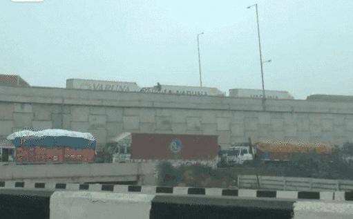 shambhu border truck union of Haryana Punjab jammed problems faced by motorists Patiala News: ਸ਼ੰਭੂ ਬਾਰਡਰ 'ਤੇ ਟਰਾਂਸਪੋਰਟਰਾਂ ਦਾ ਕਬਜ਼ਾ, ਚਾਰ ਦਿਨਾਂ ਤੋਂ ਪੰਜਾਬ-ਹਰਿਆਣਾ ਵਿਚਾਲੇ ਆਵਾਜਾਈ ਠੱਪ