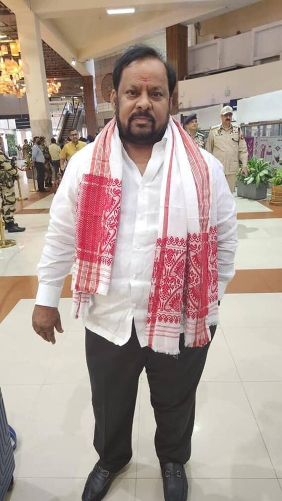 शहाजीबापूंनी वजनदार पॅटर्न बदलला!