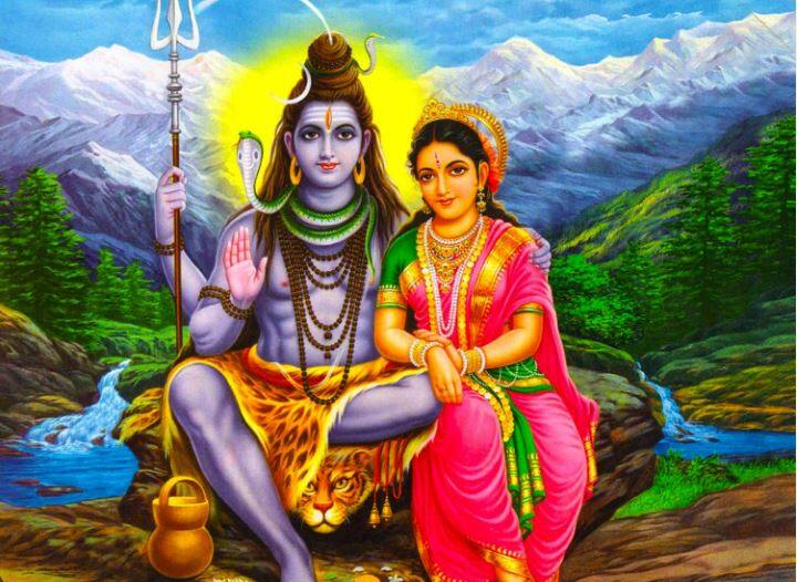 સોમવારના દિવસે ભગવાન શિવની પૂરા મનથી પૂજા કરવી જોઈએ. આ દિવસે શિવલિંગ પર ચંદન, અક્ષત, દૂધ, ધતુરા, ગંગાજળ, બિલીપત્રના ફૂલ ચઢાવો.