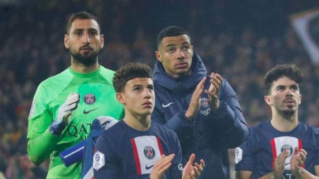 -Messi Neymar not present Paris St-Germain lost for the first time since March as they were beaten by in-form Lens in Ligue 1 PSG : মেসি-নেমারের অনুপস্থিতিতে হোঁচট পিএসজির, এমবাপে থাকলেও এড়ানো গেল না মার্চের পর প্রথম হার