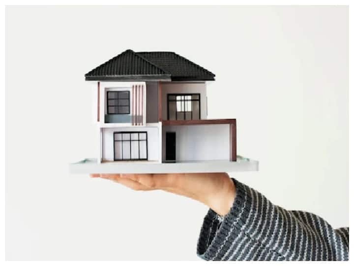 Canada Govt Bans Most Foreigners From Buying Homes And Residential Property Skyrocketing Prices Canada News: कनाडा में विदेशी अब नहीं खरीद सकेंगे घर, सरकार ने लगाया प्रॉपर्टी खरीदने पर बैन