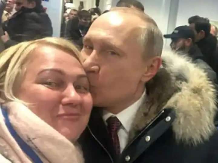 Vladimir Putin Girlfriend Who is Mysterious Woman Seen with President of Russia on New Year in Military Dress Vladimir Putin Girlfriend: పుతిన్‌తో అంత చనువుగా ఉన్న ఆ మహిళ ఎవరు? ఇద్దరూ రిలేషన్‌లో ఉన్నారా?