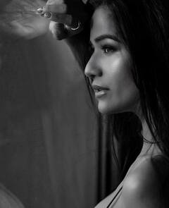 Poonam Pandey PHOTO: પૂનમ પાંડેએ શેર કરી અત્યંત બોલ્ડ તસવીરો, ફેન્સ બન્યા બેકાબૂ