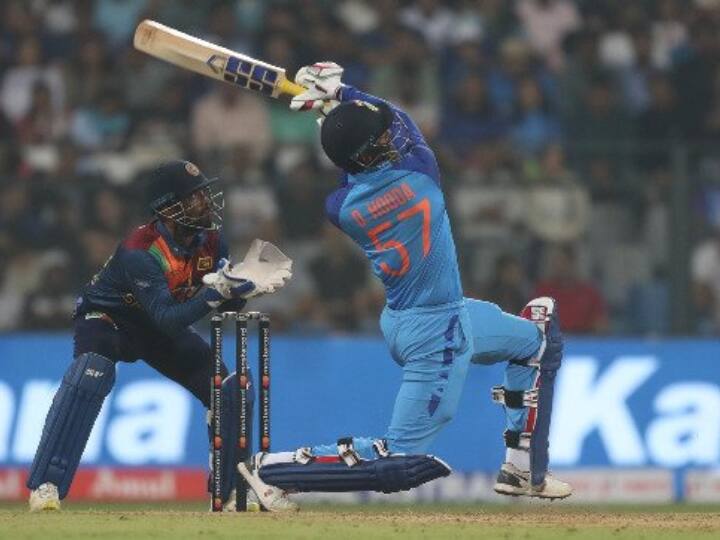 IND vs SL 1st T20 1st Innings Highlights India Set Target 163 Runs Against Sri Lanka Wankhede Stadium IND vs SL 1st T20: टीम इंडिया ने श्रीलंका को दिया 163 रनों का लक्ष्य, दीपक हुड्डा और अक्षर पटेल ने पलटा मैच