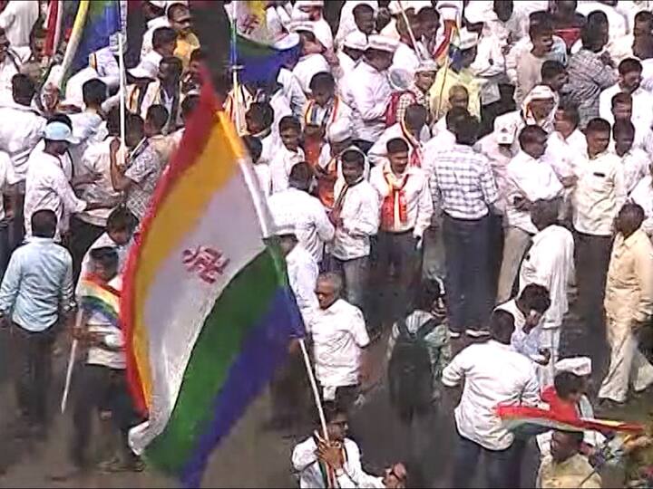 जैन धर्मियांच्या सर्व तीर्थक्षेत्रांना संरक्षण तसेच तीर्थक्षेत्र म्हणून घोषित करत नाही तोपर्यंत जैन समाज धर्मात आंदोलन सुरूच राहील, असा इशारा देण्यात आला आहे.