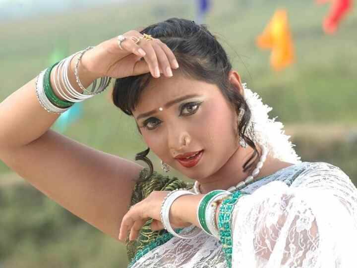 Sabiha Ansari से Rani Chatterjee बन जाने पर कैसा था एक्ट्रेस के घरवालों का रिएक्शन, भड़के परिवार वालों का मना पाना नहीं था आसान Rani Chatterjee Change name after mandir film sequence Sabiha Ansari know how family reacts Sabiha Ansari से Rani Chatterjee बन जाने पर कैसा था एक्ट्रेस के घरवालों का रिएक्शन, भड़के परिवार वालों का मना पाना नहीं था आसान