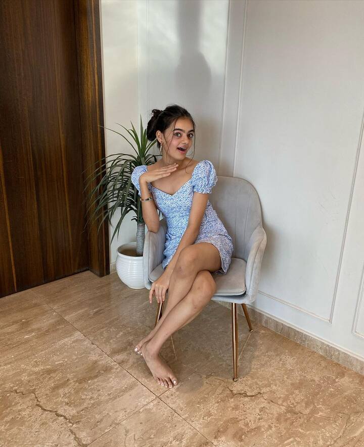 रुहानिकाच्या पोस्ट नेटकऱ्यांचे लक्ष वेधतात. (ruhaanika dhawan/instagram)
