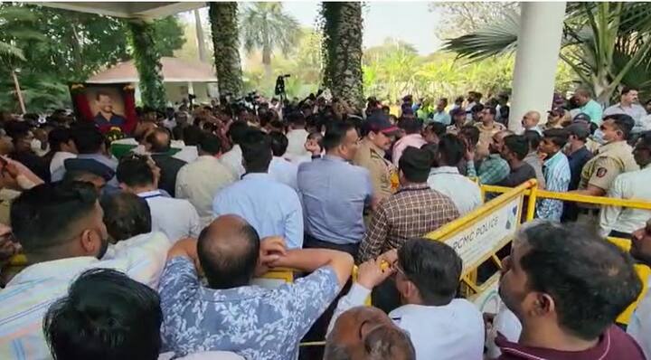 त्यांनी वयाच्या 59 व्या वर्षी अखेरचा श्वास घेतला. जगताप हे कर्करोगाची झुंज देत होते आज अखेर त्यांची झुंज अपयशी ठरली.