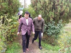 किसानों को हुई परेशानी तो खुद खेत-खेत घूमने लगे जबलपुर के कलेक्टर, अधिकारियों को दिए ये निर्देश