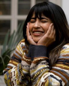 క్యూట్ స్మైల్ తో మెస్మరైజ్ చేస్తోన్న కోమలి ప్రసాద్