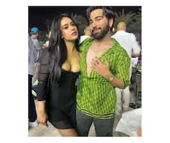 Nysa Devgan Pics : न्यू इअर पार्टीतील अजय देवगणच्या लेकीचा बोल्ड लूक व्हायरल, ब्लॅक डिपनेक शॉर्ट ड्रेसमधील न्यासाचे 'सुपरहॉट' फोटो चर्चेत