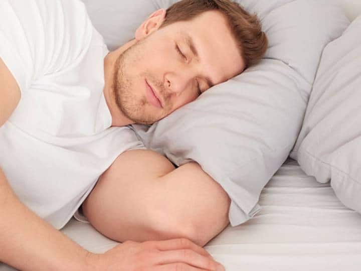 Why you may be waking up with a body ache every morning सुबह उठते ही शरीर में होती है अकड़न और दर्द, इन बीमारियों के हो सकते हैं शुरुआती लक्षण