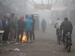 Cold Waves And Dense Fog Engulfs Entire Country -- SEE PICS