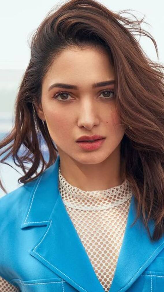 কার সঙ্গে নিভৃতে তমন্না!