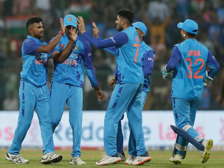 India vs Sri Lanka 1st T20 Highlights Shivam Mavi Takes 4 India Beat Sri Lanka 2 runs Win Series Opener Mumbai Wankhede Satdium IND vs SL1st T20 Highlights: Debutant Mavi Takes 4 As India Outclass Sri Lanka To Win Series Opener