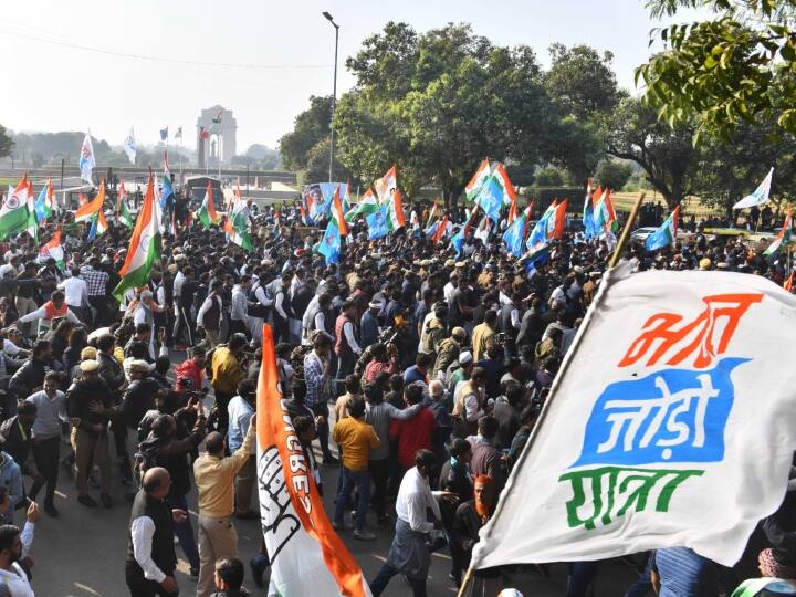 Bharat Jodo Yatra In UP: बागपत में भारत जोड़ो यात्रा के स्वागत में जुटे कांग्रेस कार्यकर्ता, आज यहीं रुकेंगे राहुल गांधी Bharat Jodo Yatra In Uttar Pradesh Congress workers are ready to welcome rahul gandhi in baghpat Bharat Jodo Yatra In UP: बागपत में भारत जोड़ो यात्रा के स्वागत में जुटे कांग्रेस कार्यकर्ता, आज यहीं रुकेंगे राहुल गांधी