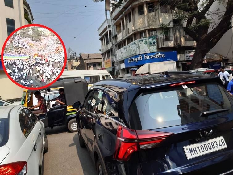 Kolhapur Jain Morcha for Sammed ShiKharji huge traffic jam across city police also unaware for expected people Kolhapur Jain Morcha : कोल्हापुरातील जैन समाजाच्या मोर्चाने पोलिसांची तारांबळ; गर्दीचा अंदाज न आल्याने मुख्य मार्गांवर, शाहुपूरीत वाहतूक तुंबली!