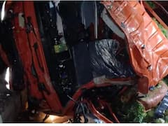 मध्य प्रदेश: सब्जी लेकर जा रही किसानों की गाड़ी अनियंत्रित होकर नाले में गिरी, ड्राइवर समेत 3 लोगों की मौत