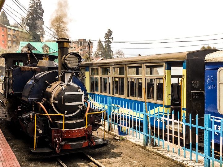 Darjeeling Photos: टाइगर हिल से लेकर हिमालयन रेलवे तक, खूबसूरती में नंबर वन है 'दार्जिलिंग